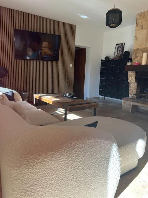 Villa Au Coeur De La Provence Evenos ภายนอก รูปภาพ